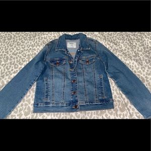 Old Navy Medium Wash kid jean jacket